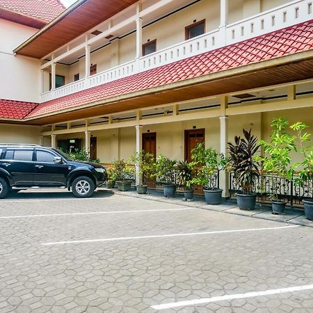 Reddoorz Near Xt Square Yogyakarta Hotel Exterior photo