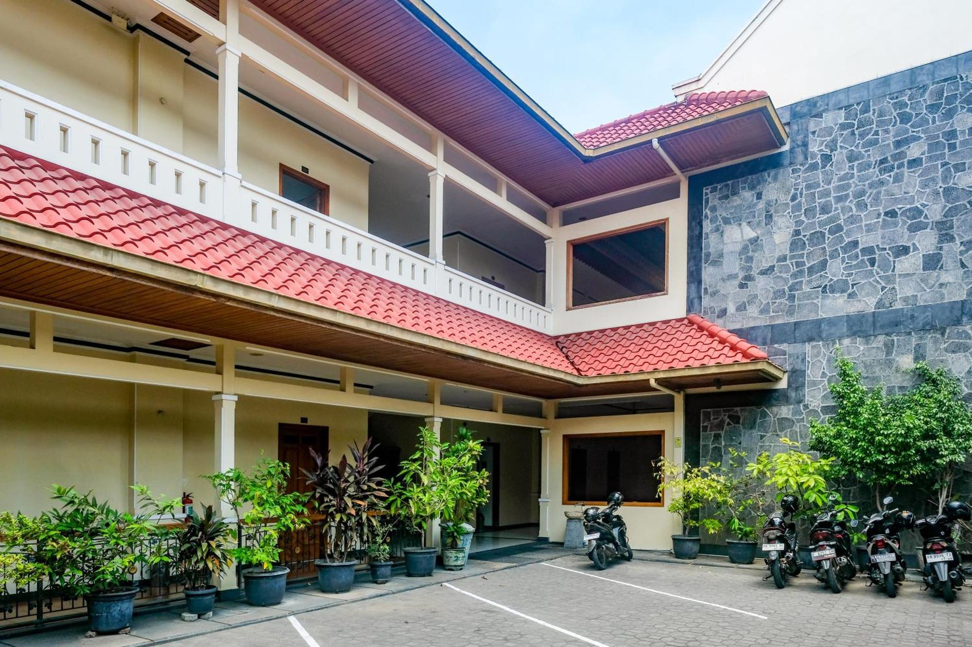 Reddoorz Near Xt Square Yogyakarta Hotel Exterior photo