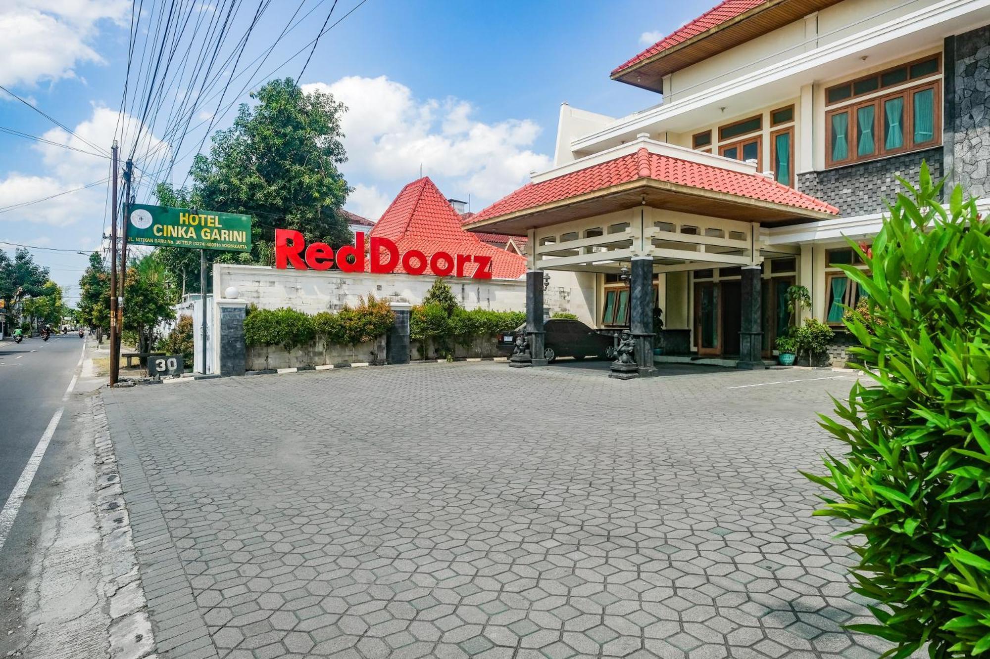 Reddoorz Near Xt Square Yogyakarta Hotel Exterior photo