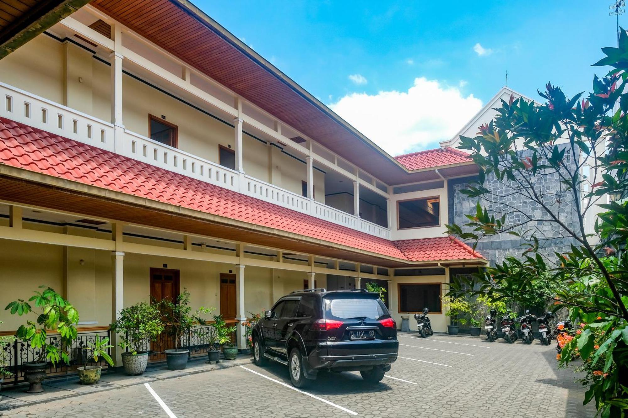 Reddoorz Near Xt Square Yogyakarta Hotel Exterior photo