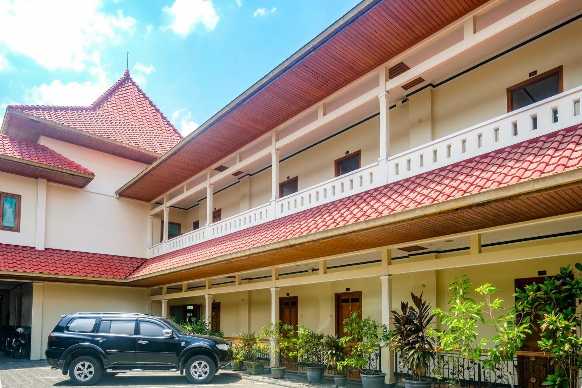 Reddoorz Near Xt Square Yogyakarta Hotel Exterior photo