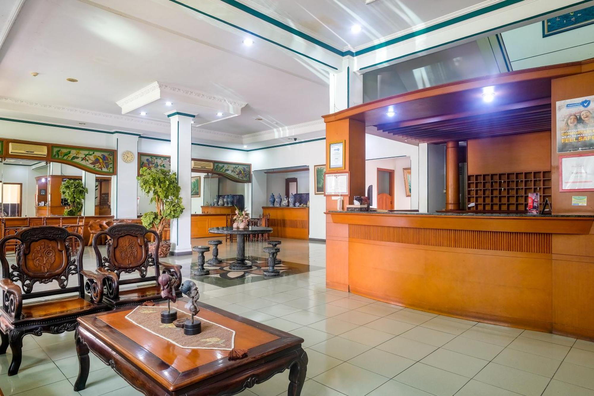 Reddoorz Near Xt Square Yogyakarta Hotel Exterior photo