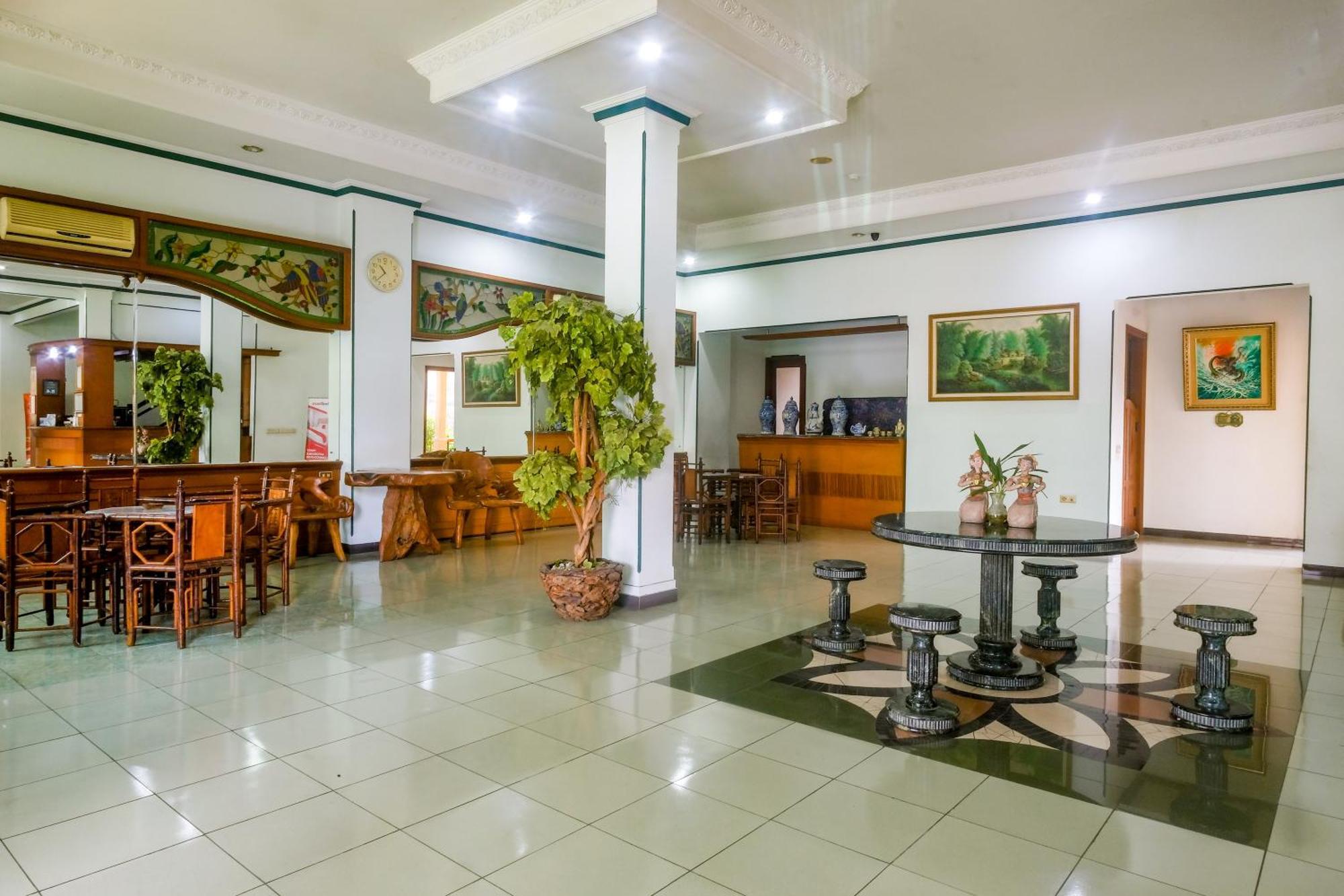 Reddoorz Near Xt Square Yogyakarta Hotel Exterior photo