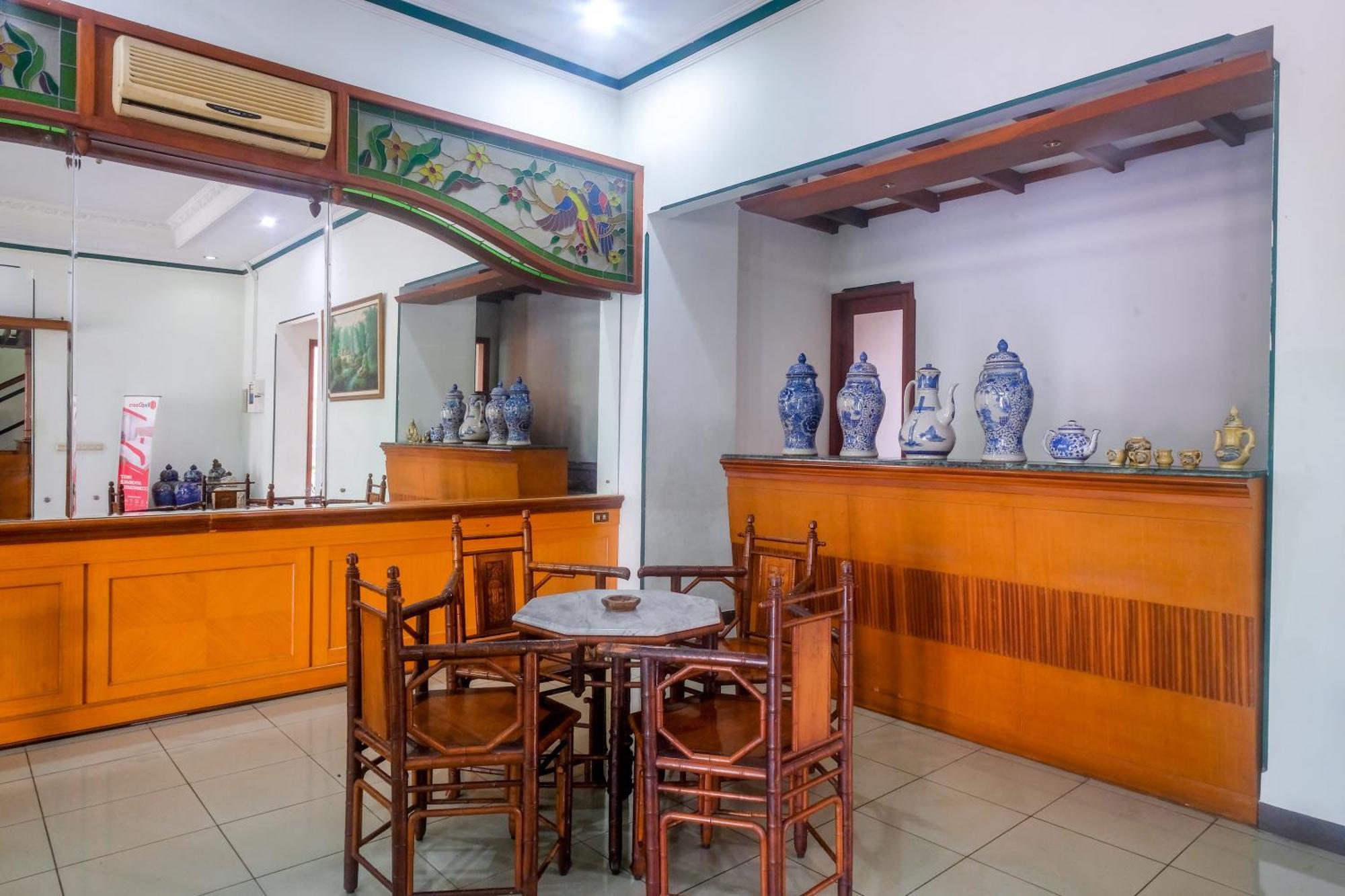 Reddoorz Near Xt Square Yogyakarta Hotel Exterior photo