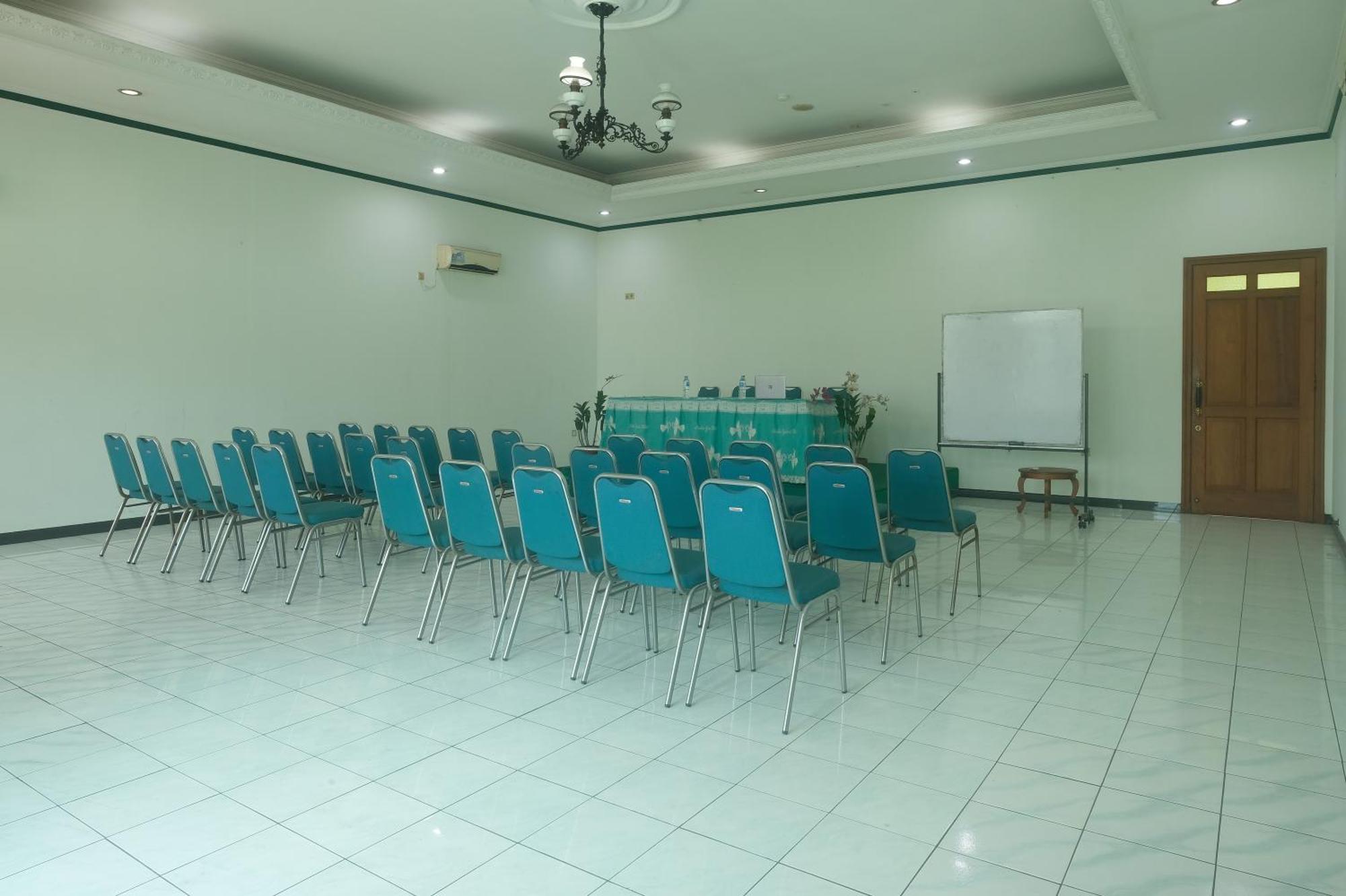 Reddoorz Near Xt Square Yogyakarta Hotel Exterior photo