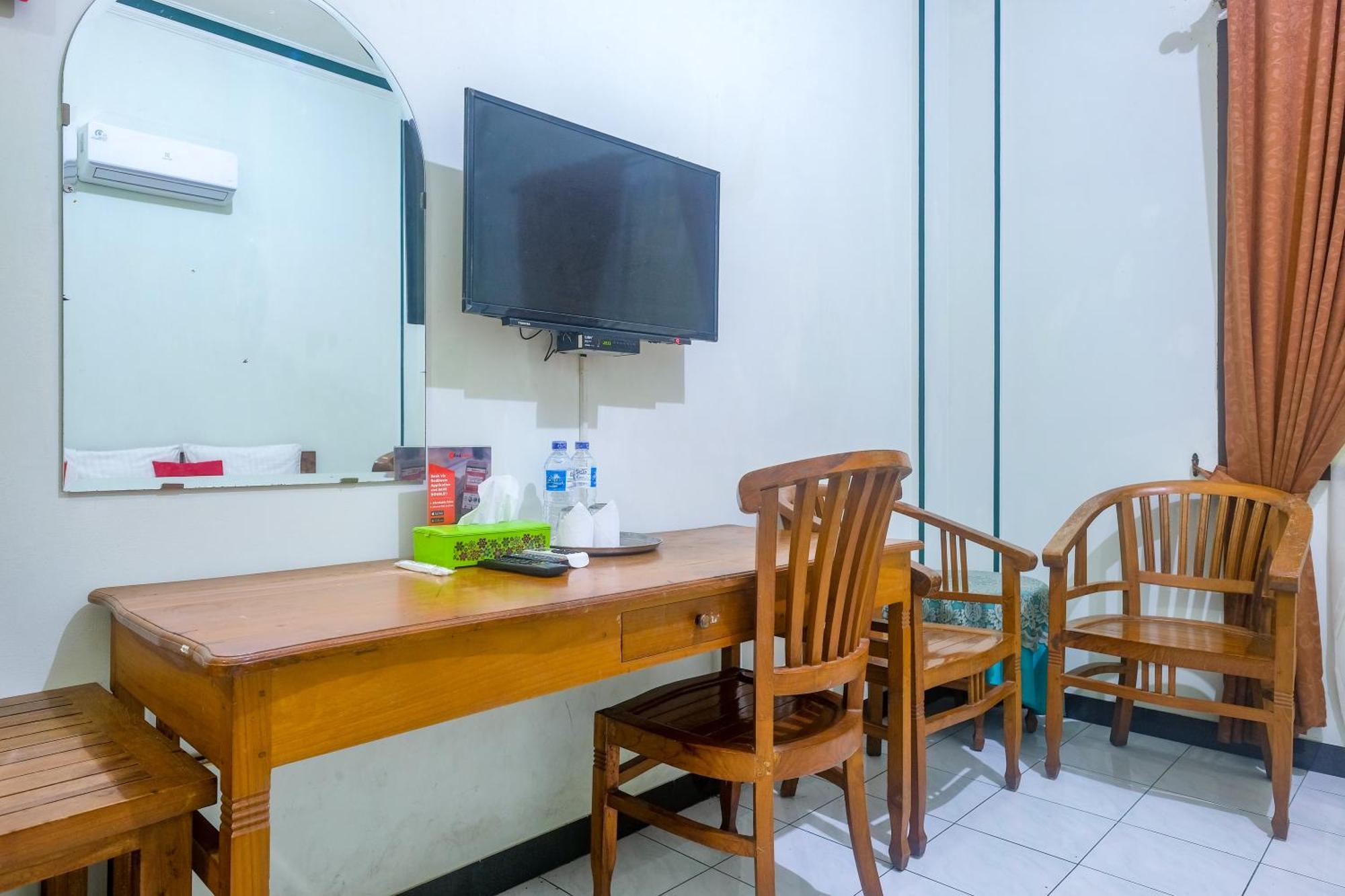 Reddoorz Near Xt Square Yogyakarta Hotel Exterior photo