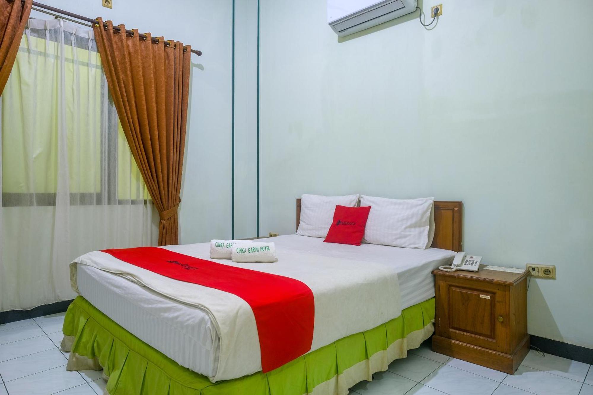 Reddoorz Near Xt Square Yogyakarta Hotel Exterior photo